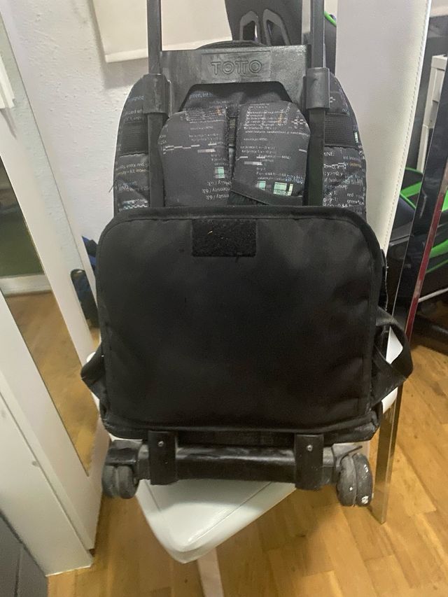 Mochila Totto con ruedas