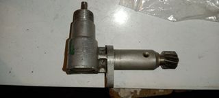 PIEZAS VARIAS DE VEHICULOS CLASICOS (3)