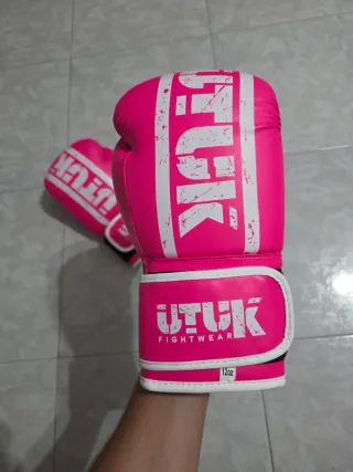 Guantes Muay Thai UTUK Rosa
