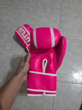 Guantes Muay Thai UTUK Rosa