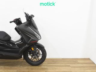 HONDA FORZA 350 (IVA DEDUCIBLE)(NUEVA 0KM-GARANT. 3AÑOS)