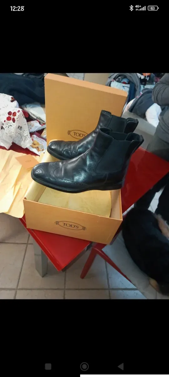 Stivaletti Tod's uomo neri.taglia 6 pagate 500