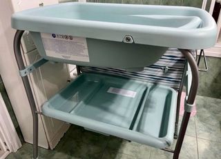 Bañera y cambiador Chicco para bebé