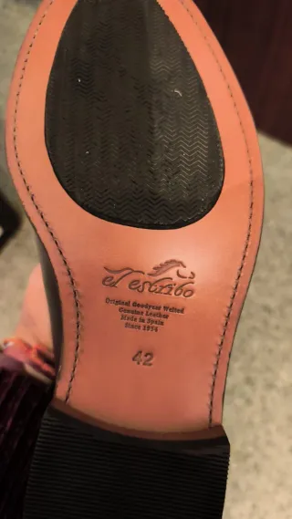 Botas rocieras de piel, de mujer talla 42.