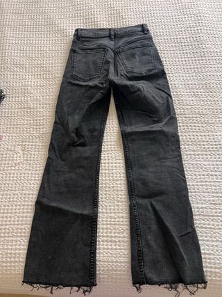 Pantalón vaquero Mango negro ancho