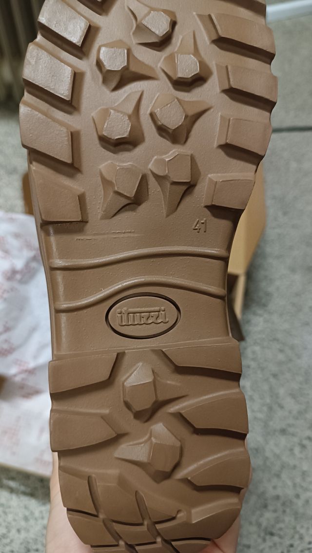 Botas de campaña ligeras marrones