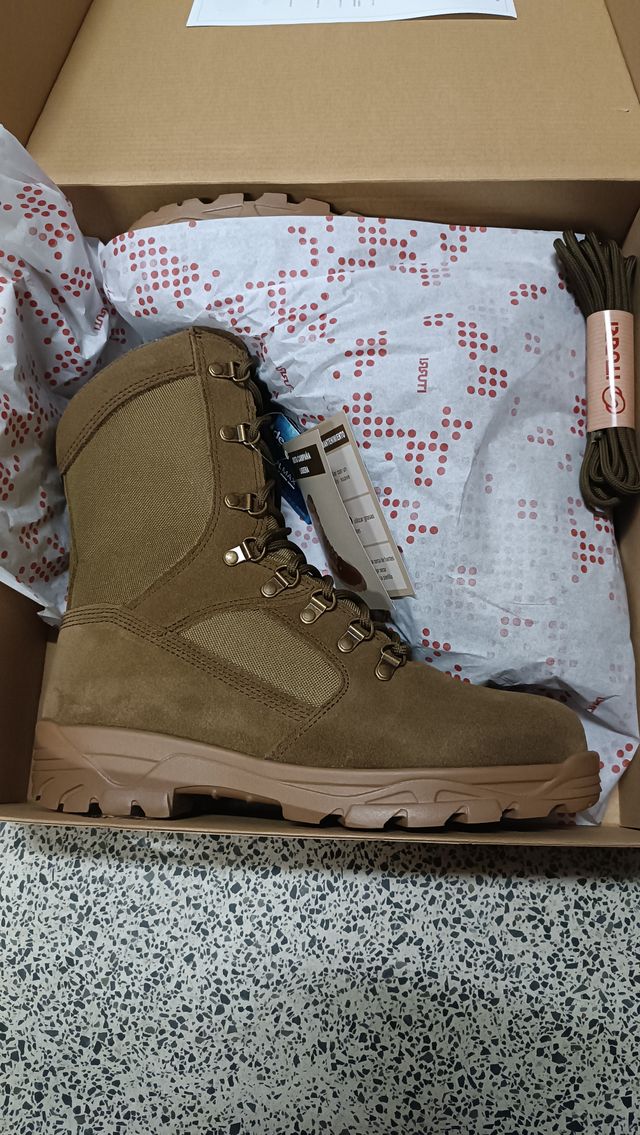 Botas de campaña ligeras marrones