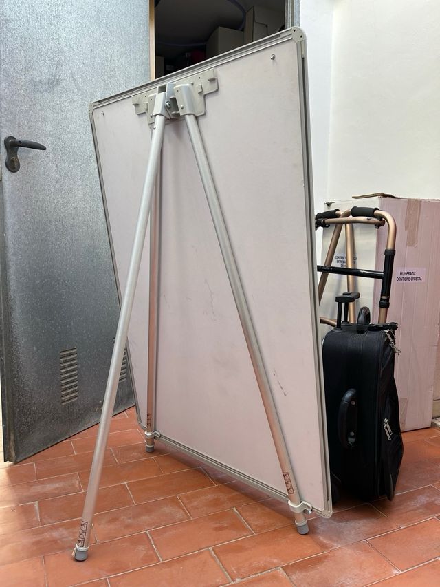 Pizarra blanca BI-Office 70x100cm con trípode