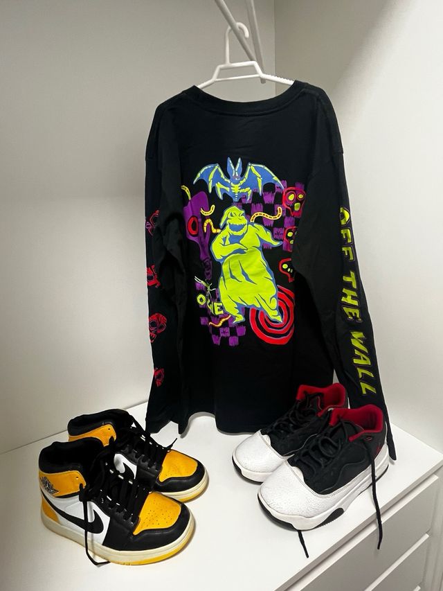 Camiseta Vans Negra Talla M. 12 años.