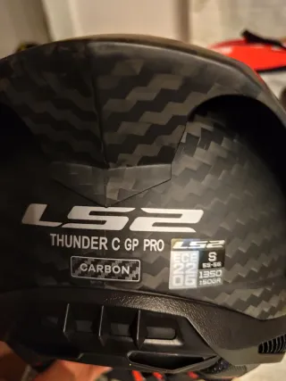 A estrenar casco LS2 Carbono Thunder C GP