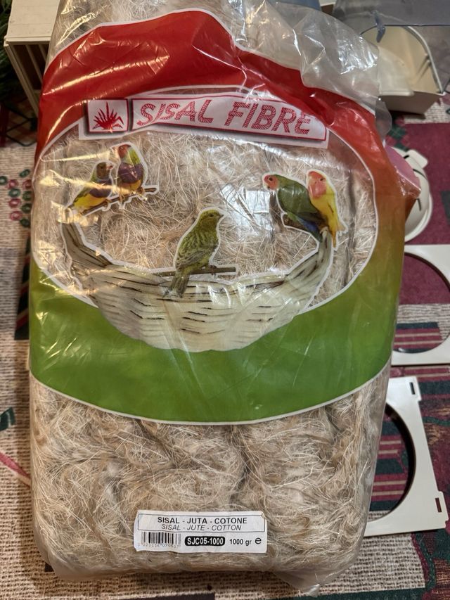 material cría pájaros