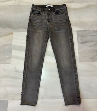 Pantalón elastico Zara Talla 36 con Tachuelas Gris