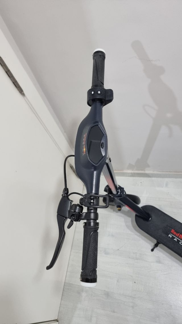 Patinete Eléctrico Redbull Racing 25km