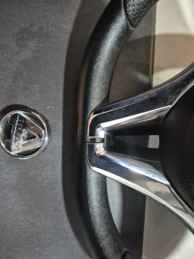 Volante Aixam Microcar Deportivo