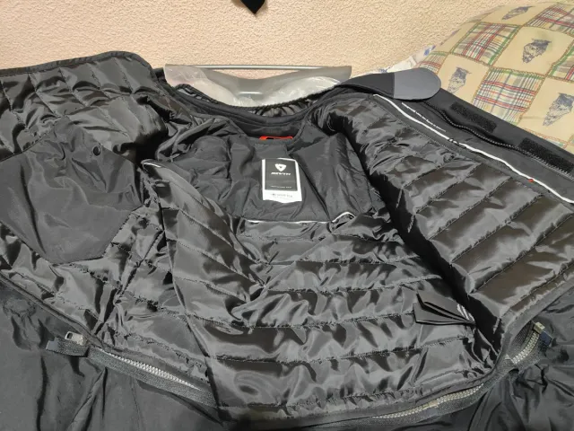 Chaqueta Revit Poseidón 2 GTX Plata + Espaldera