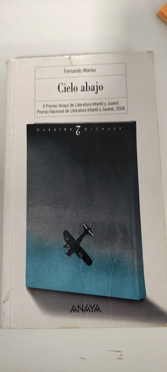 Cielo abajo (Espacio abierto / Open Space) (Spa...