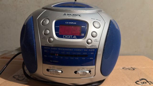 Radio CD Majestic AH-1221