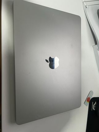 Macbook Air Plata/Gris Espacial 2025