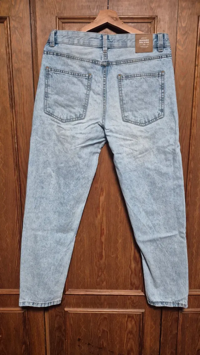 Pantalones vaqueros Bershka rectos talla 38
