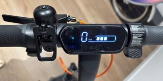 Patinete Eléctrico Segway-Ninebot E2 Plus + Casco