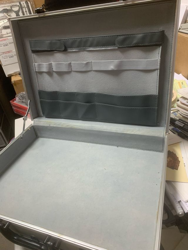 Maletín aluminio vacío