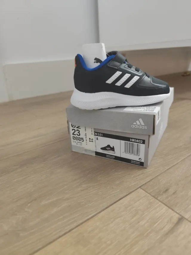 Zapatillas Adidas niño talla 23