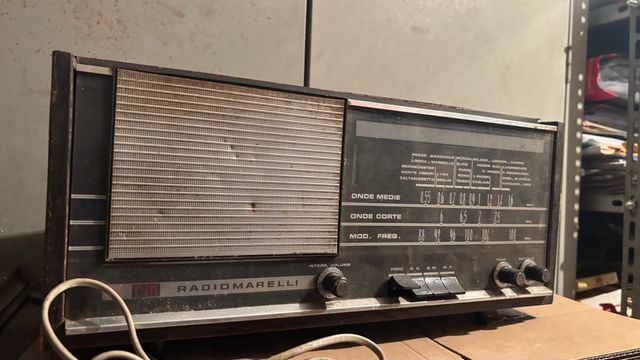 Radio d'epoca Magnavox