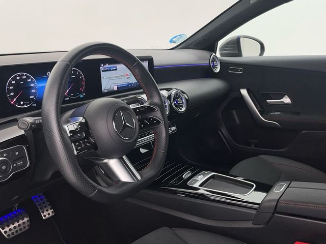 Mercedes-Benz Clase A 180 100 kW (136 CV)