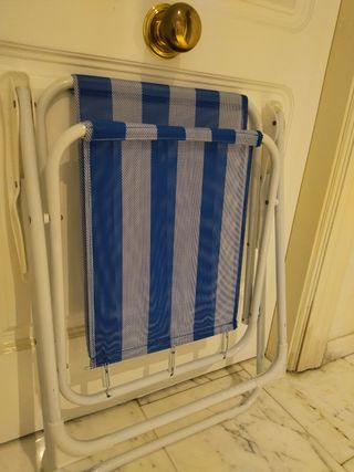 Silla plegable de playa y regalo sombrilla.