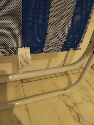 Silla plegable de playa y regalo sombrilla.