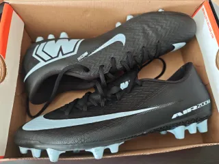 Botas de fútbol Nike ACADEMY césped artificial