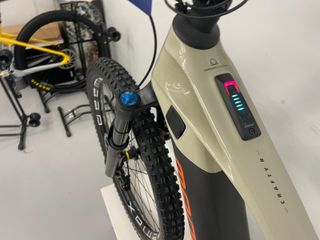 BICI 2 MANO ELECTRICA MONDRAKER CRAFTY CARBON R 2M