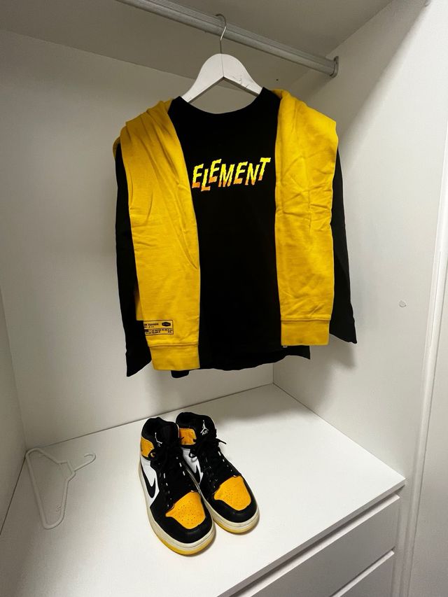 Camiseta Element Negra y Amarilla Talla S. 12 años