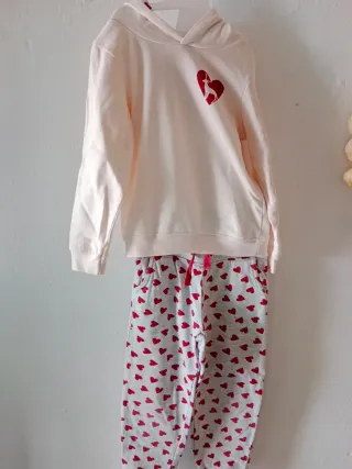 Conjunto chándal niña corazón y smiley
