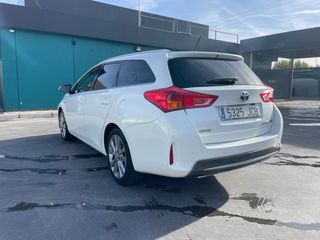 Toyota Auris 2015