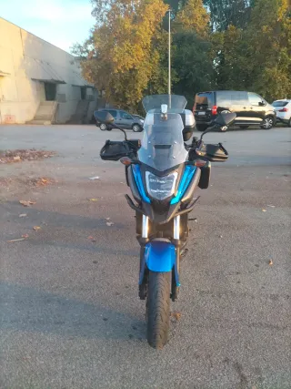 Honda NC750X Azul con Maletas y Baúl