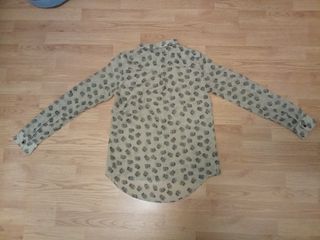 Blusa calaveras mujer beige y negra