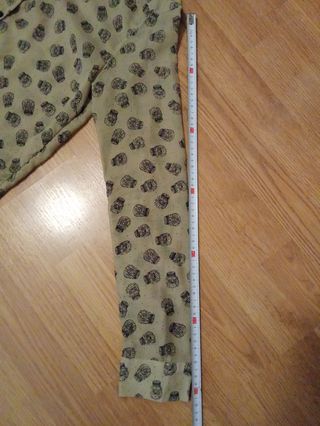 Blusa calaveras mujer beige y negra