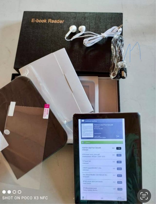 E-book Reader 4GB + funda + auriculares