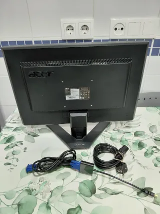 Monitor Acer 20' Plata y Negro