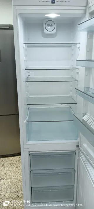 NEVERA COMBI MIELE NO FROST ENERGÍA A+