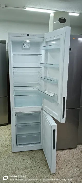 NEVERA COMBI MIELE NO FROST ENERGÍA A+
