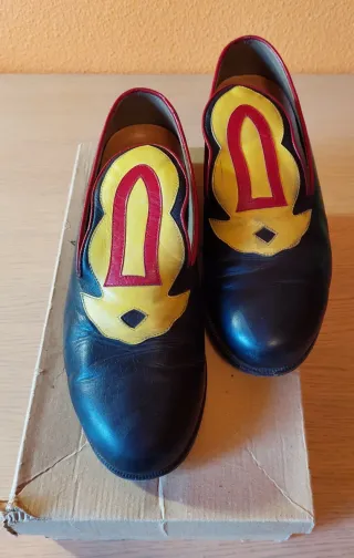 Zapatos Moros Talla 43 Negro Rojo Amarillo