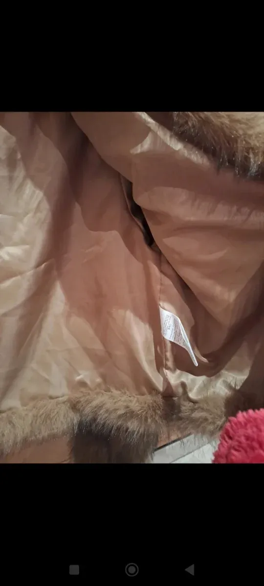 Abrigo pelo sintético marrón