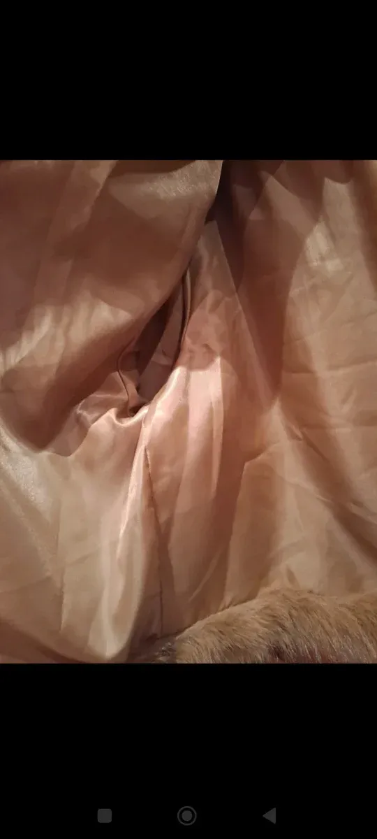 Abrigo pelo sintético marrón