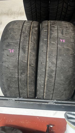 Neumáticos Pirelli Slicks 18”