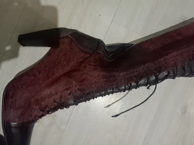 Botas Farrutx Piel Roja y Negra