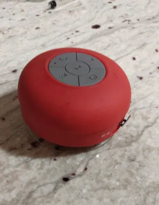 Altavoz Bluetooth Rojo con ventosa