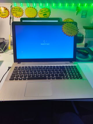 Asus A541U i3 6006 Plata