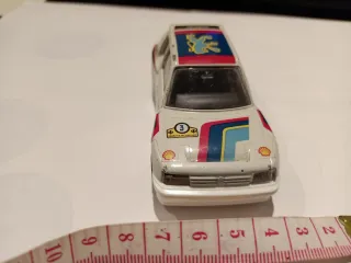 Peugeot 205 Turbo 16 modellino